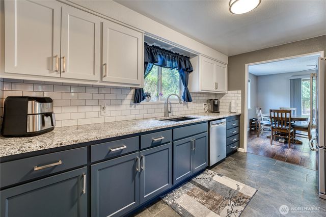 127 Sunset Place, Sequim, WA 98382