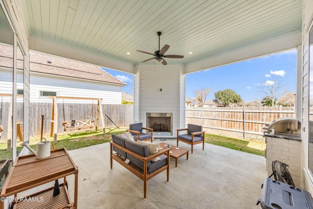 207 Lemongrass Lane, Lafayette, LA 70503