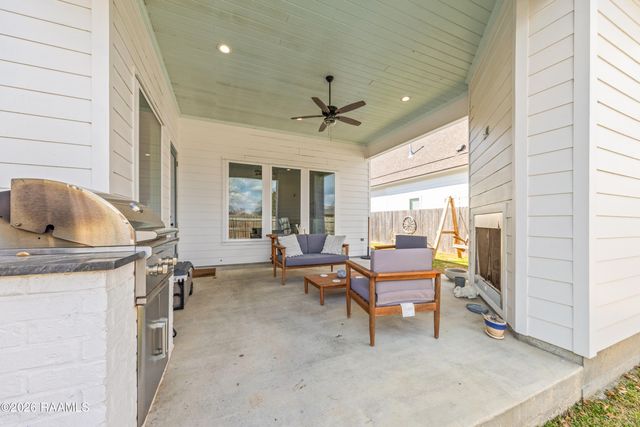 207 Lemongrass Lane, Lafayette, LA 70503