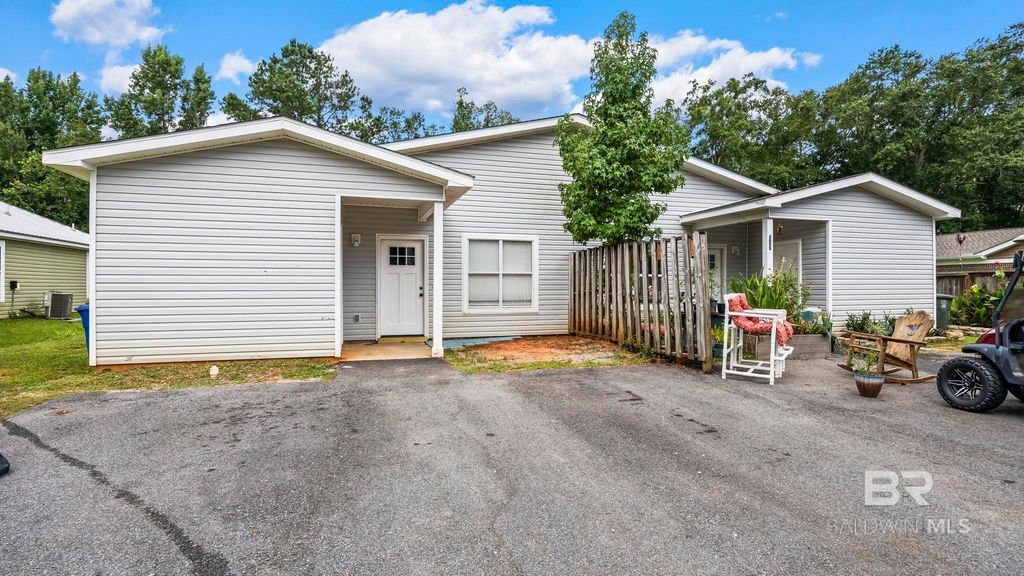 525-527 Rose Avenue, Foley, AL 36535