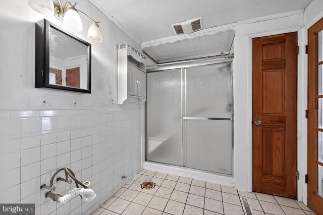 919 GRENVILLE DR, Blackwood, NJ 08012