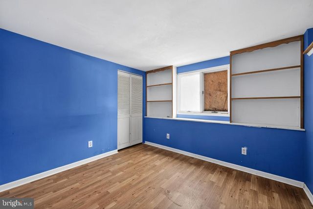 919 GRENVILLE DR, Blackwood, NJ 08012