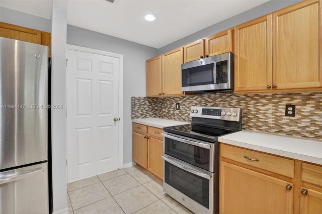 4523 SW 127th Ter, Miramar, FL 33027