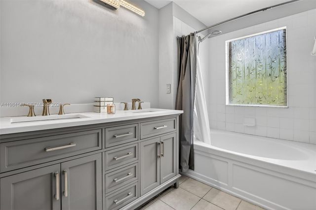 4523 SW 127th Ter, Miramar, FL 33027