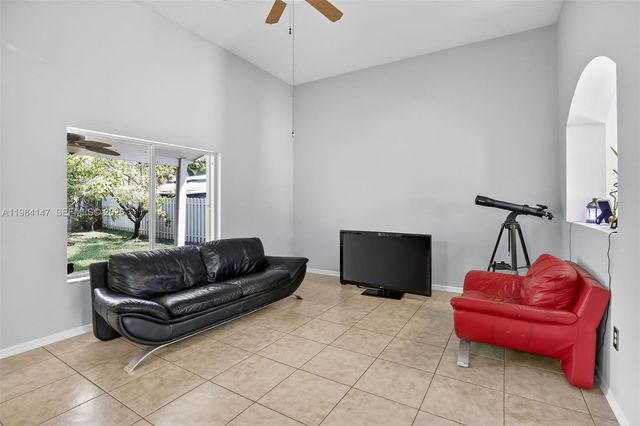 4523 SW 127th Ter, Miramar, FL 33027