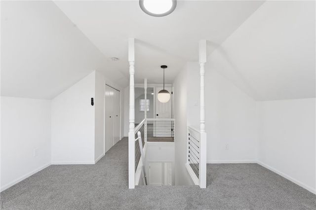 1229 W White Oak Avenue, Independence, MO 64050