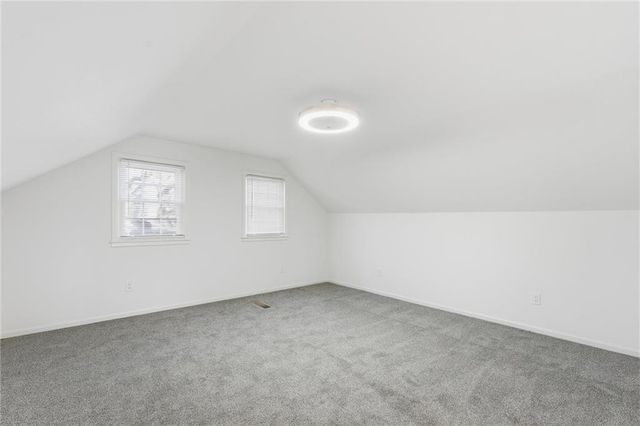 1229 W White Oak Avenue, Independence, MO 64050