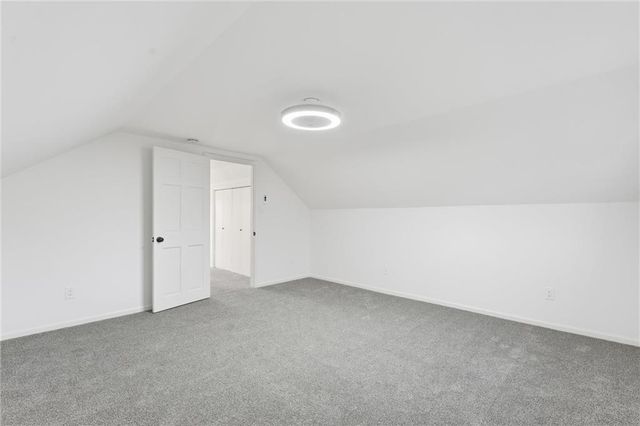 1229 W White Oak Avenue, Independence, MO 64050