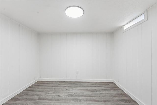 1229 W White Oak Avenue, Independence, MO 64050