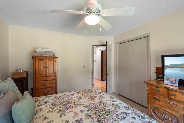 2929 Lake Elmo Avenue N, Lake Elmo, MN 55042