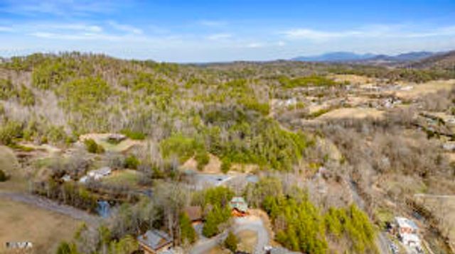 2023 Piney Overlook Lane, Pigeon Forge, TN 37862