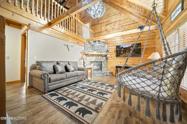 2023 Piney Overlook Lane, Pigeon Forge, TN 37862