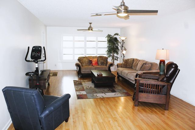 4525 Nutmeg Tree Lane A, Boynton Beach, FL 33436