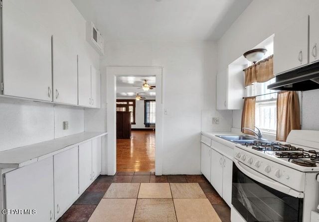 3132 Pershing Drive, El Paso, TX 79903