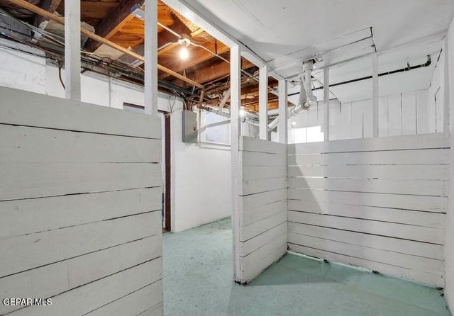 3132 Pershing Drive, El Paso, TX 79903