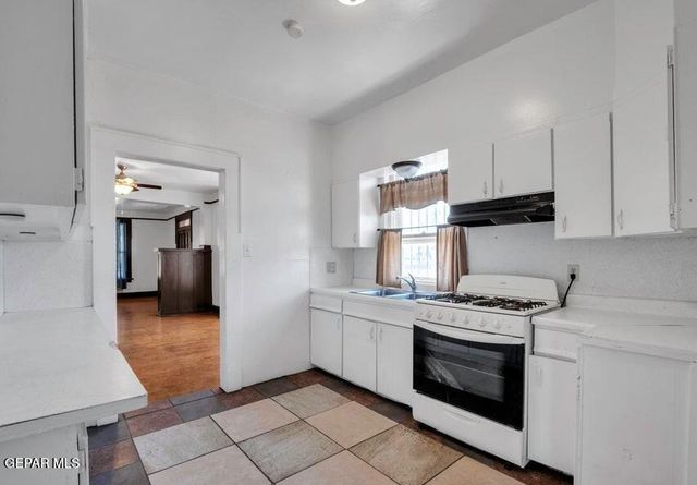 3132 Pershing Drive, El Paso, TX 79903