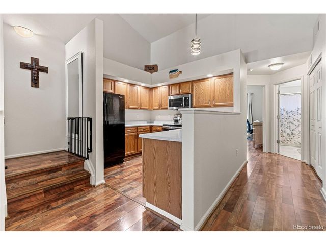 18611 E Water Dr E, Aurora, CO 80013