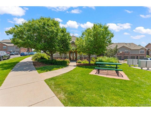 18611 E Water Dr E, Aurora, CO 80013