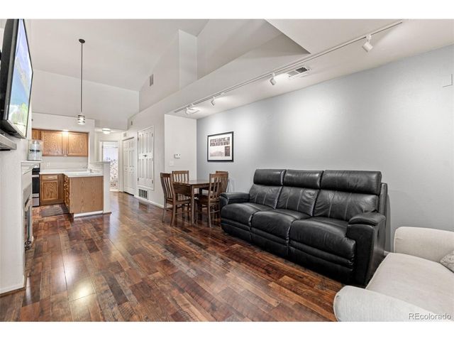 18611 E Water Dr E, Aurora, CO 80013
