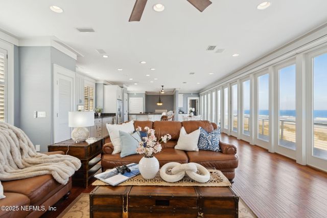 822 S FLETCHER Avenue, Fernandina Beach, FL 32034