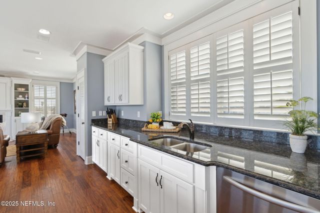 822 S FLETCHER Avenue, Fernandina Beach, FL 32034