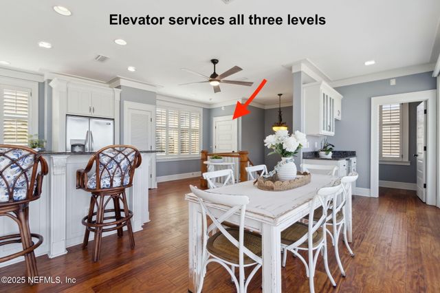 822 S FLETCHER Avenue, Fernandina Beach, FL 32034