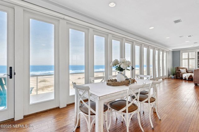 822 S FLETCHER Avenue, Fernandina Beach, FL 32034