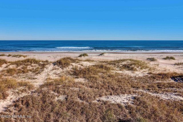 822 S FLETCHER Avenue, Fernandina Beach, FL 32034