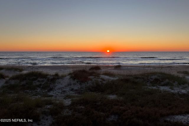 822 S FLETCHER Avenue, Fernandina Beach, FL 32034