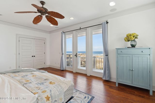 822 S FLETCHER Avenue, Fernandina Beach, FL 32034