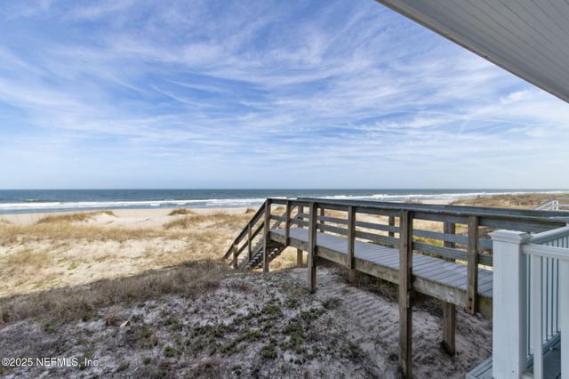 822 S FLETCHER Avenue, Fernandina Beach, FL 32034