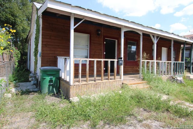 307 E LACHAPELLE, San Antonio, TX 78204