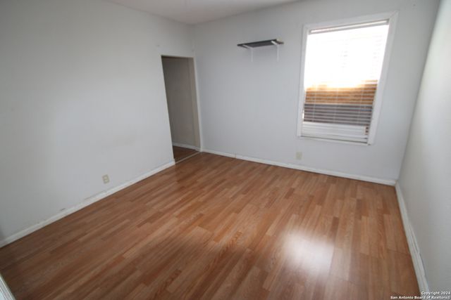 307 E LACHAPELLE, San Antonio, TX 78204