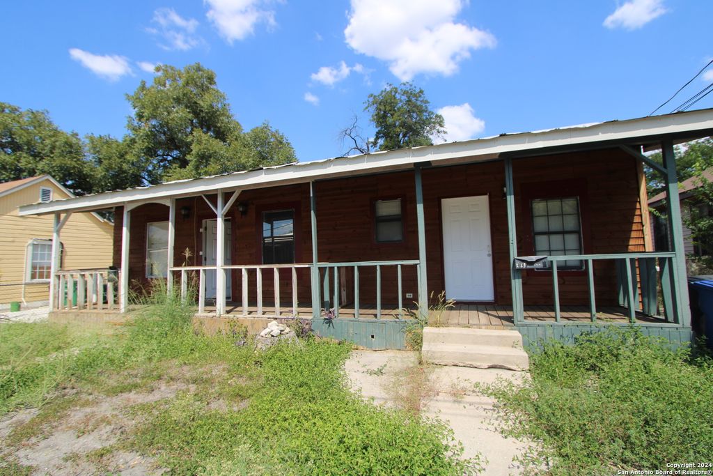 307 E LACHAPELLE, San Antonio, TX 78204