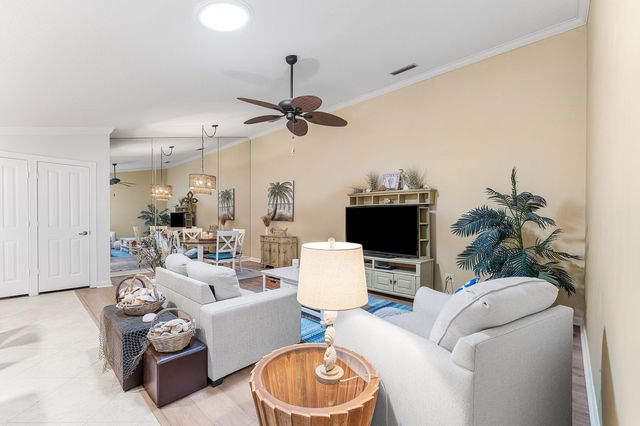 6222 SE Monticello Terrace, Hobe Sound, FL 33455