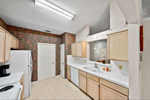 6210 Colony Creek, San Antonio, TX 78240