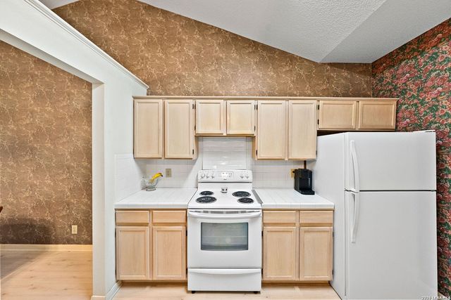 6210 Colony Creek, San Antonio, TX 78240