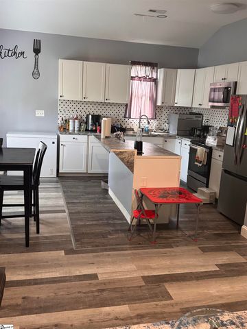 117 Helen Street, Spartanburg, SC 29301