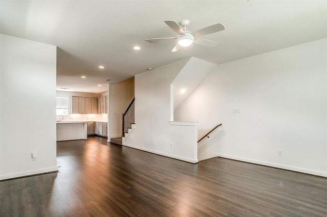 3513 S Hills Avenue, Fort Worth, TX 76109