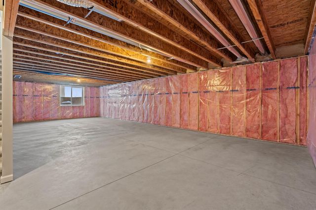 3335 Lincolnshire Road, Waterloo, IA 50701