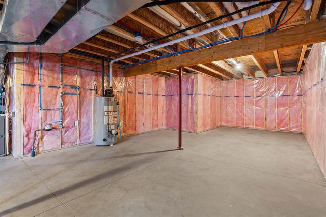 3335 Lincolnshire Road, Waterloo, IA 50701