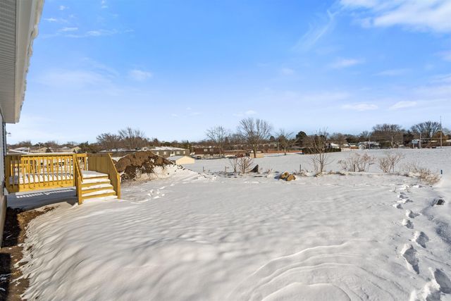 3335 Lincolnshire Road, Waterloo, IA 50701