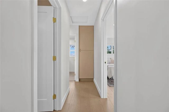 10211 Roscoe, Los Angeles, CA 91352