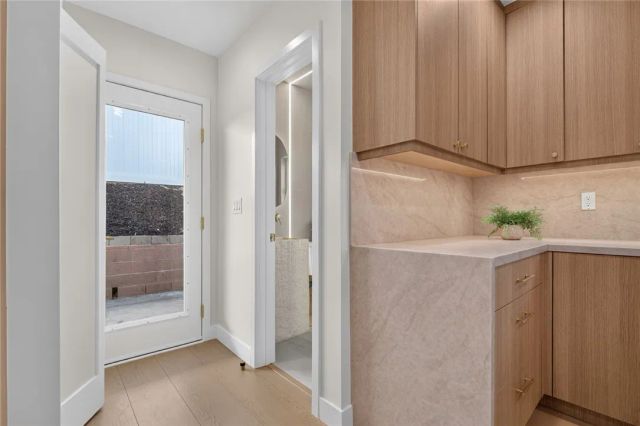 10211 Roscoe, Los Angeles, CA 91352