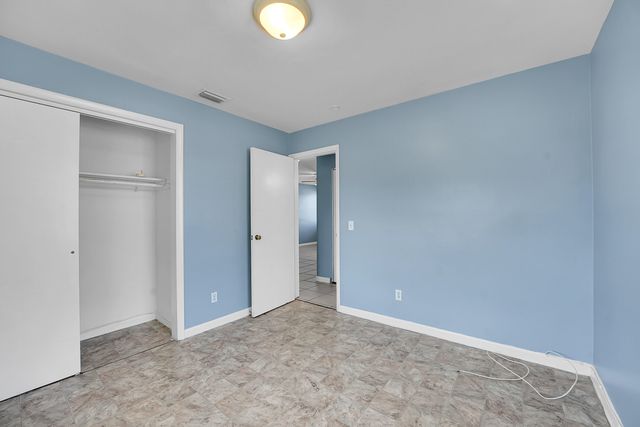 1208 W 32ND Street, Riviera Beach, FL 33404