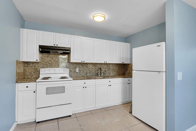 1208 W 32ND Street, Riviera Beach, FL 33404