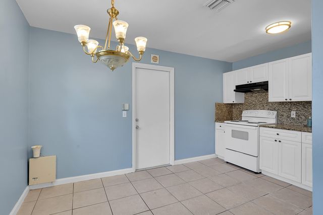 1208 W 32ND Street, Riviera Beach, FL 33404