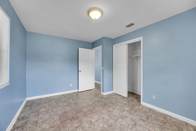 1208 W 32ND Street, Riviera Beach, FL 33404