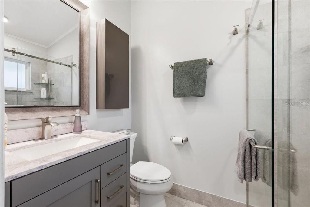 Image 17 of property listing at 8495 CARAWAY COURT, Orlando, FL 32819