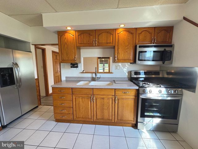 734 W PRESTON AVE, Somerdale, NJ 08083